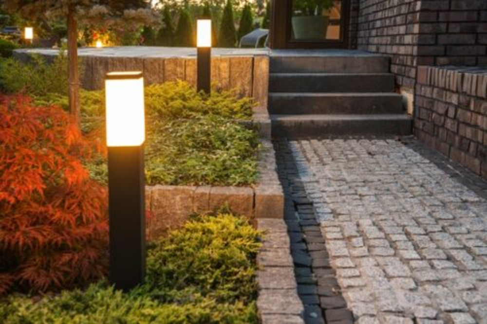 Outdoor lighting with smart PIR security lights